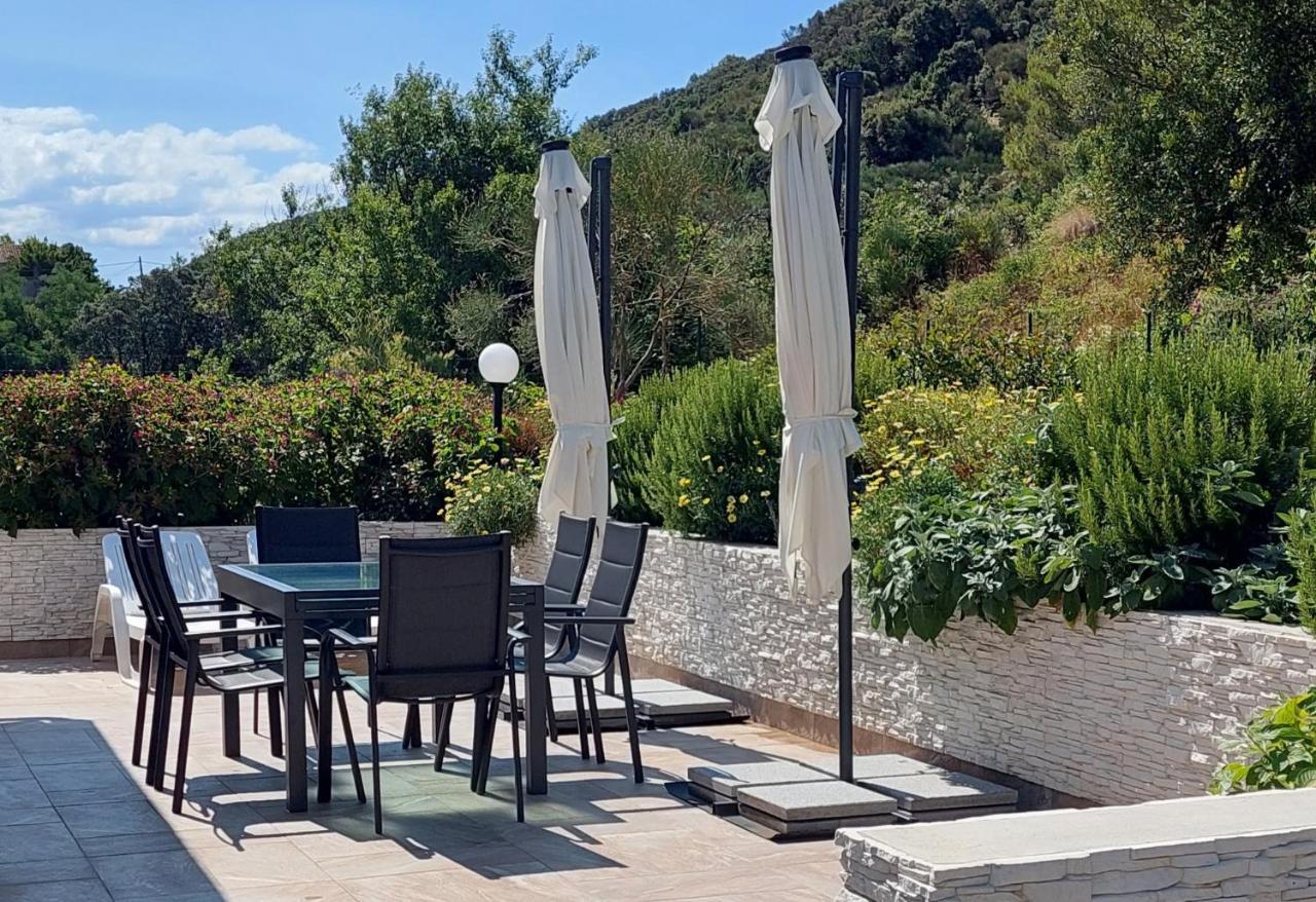 Holiday Apartments Cecilija ซูเปทาร์สกา ดรากา ภายนอก รูปภาพ