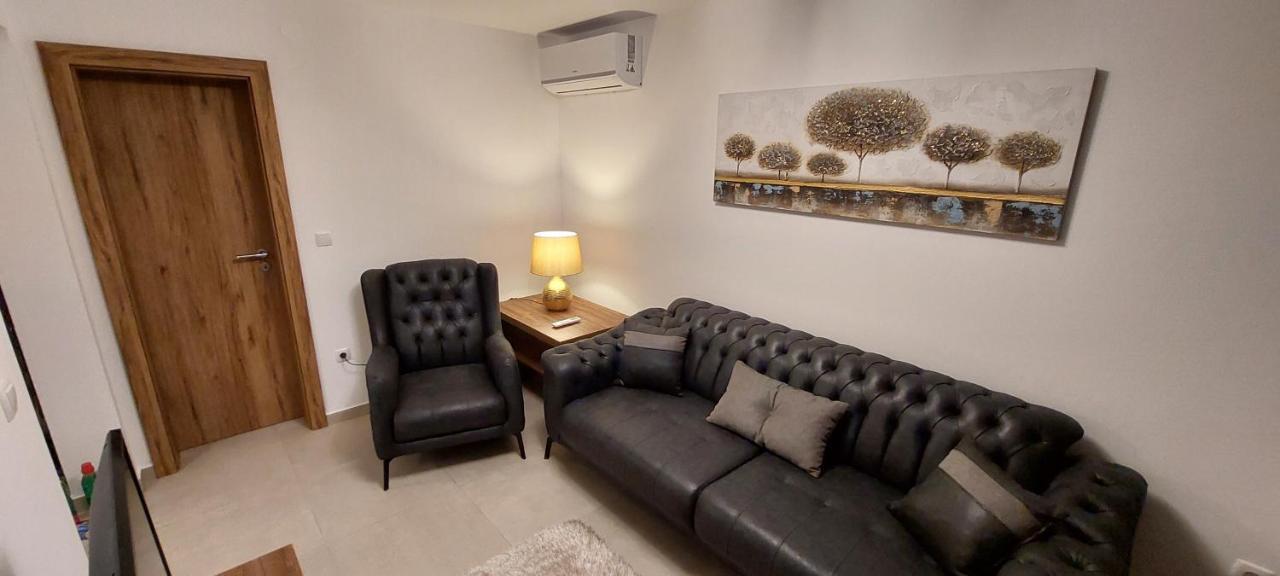 Holiday Apartments Cecilija ซูเปทาร์สกา ดรากา ภายนอก รูปภาพ