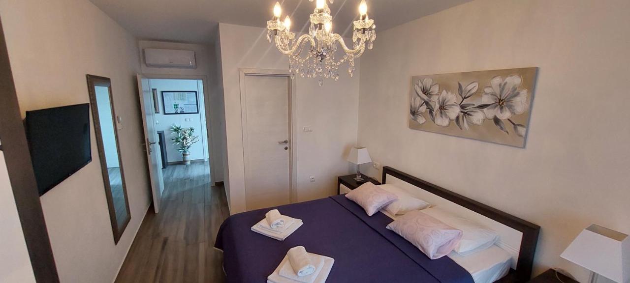 Holiday Apartments Cecilija ซูเปทาร์สกา ดรากา ภายนอก รูปภาพ