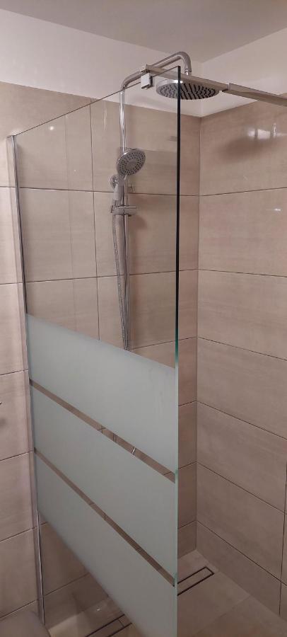 Holiday Apartments Cecilija ซูเปทาร์สกา ดรากา ภายนอก รูปภาพ